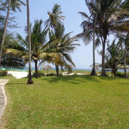 Simba & Oryx Cottages Playa de Diani Exterior foto