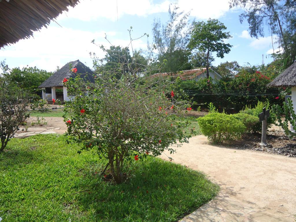 Simba & Oryx Cottages Playa de Diani Habitación foto