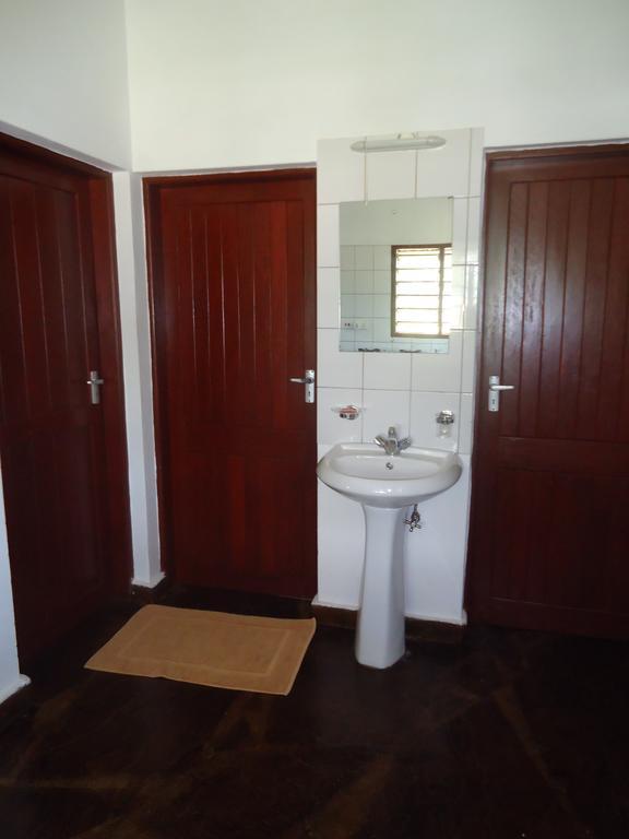 Simba & Oryx Cottages Playa de Diani Habitación foto