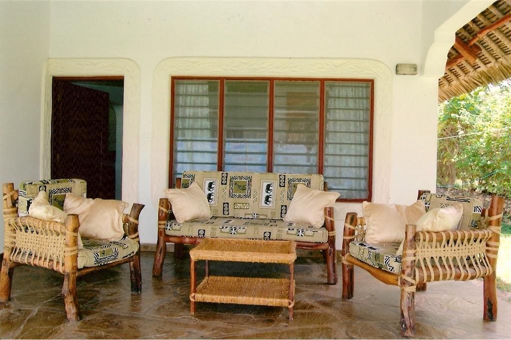 Simba & Oryx Cottages Playa de Diani Habitación foto