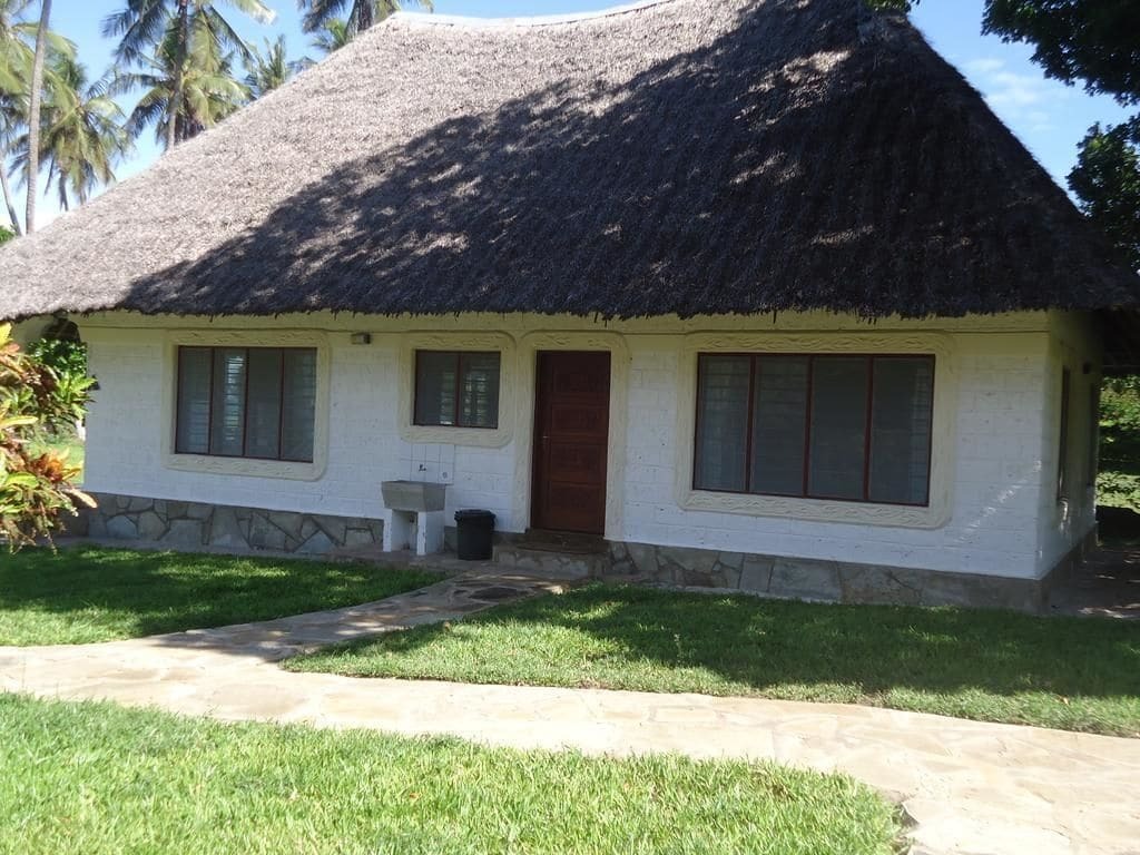 Simba & Oryx Cottages Playa de Diani Exterior foto